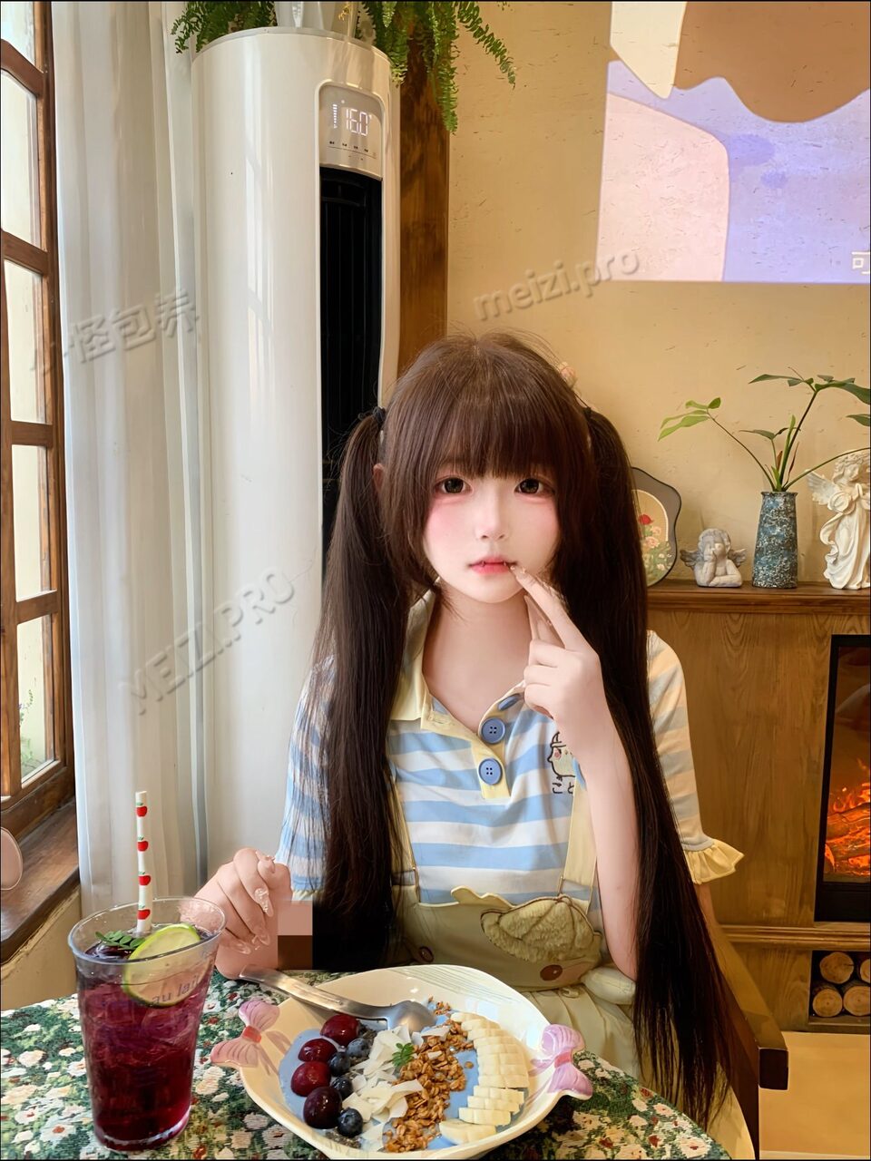 河南 平顶山汝州 18岁 160cm 120 B杯 学生 舌钉 微胖 身材丰满 玩的开 抽烟纹身:无 SM:是 无套:可 口交:可 过夜:否 同居:否 可飞:否 价格:2 特点:舌钉 微胖 身材丰满 玩的开