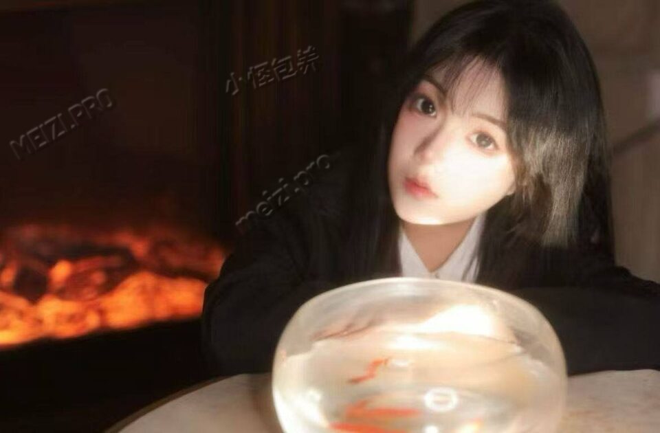 湖北 武汉 20岁 163cm 98 B杯 学生 听话懂事有情商不冷场床上配合中英切换甜御超高共情力性格开朗 抽烟纹身:无 SM:否 无套:否 口交:可 过夜:否 同居:可 可飞:可 价格:3 特点:听话懂事有情商不冷场床上配合中英切换甜御超高共情力性格开朗