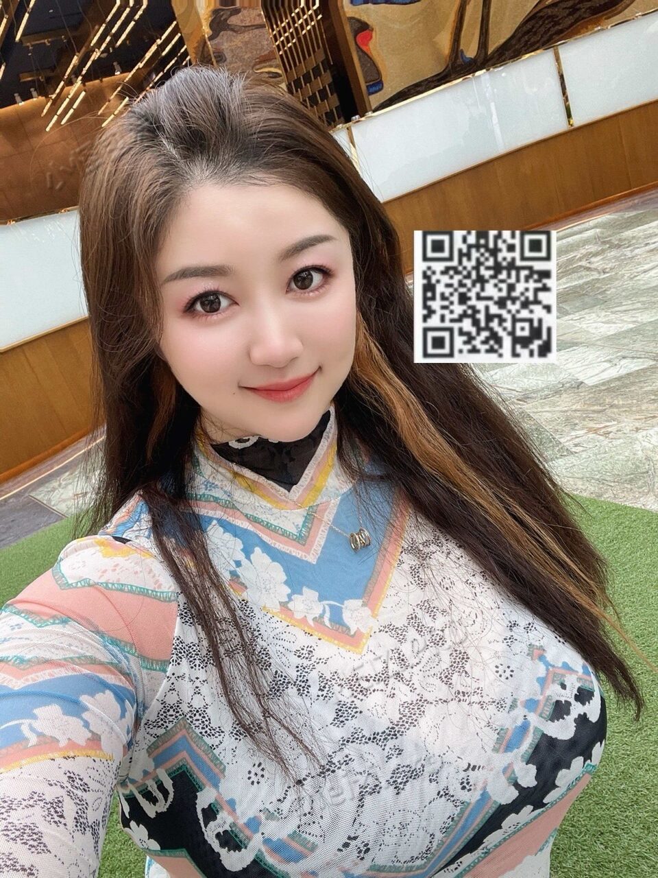 河南 郑州 32岁 171cm 159 F杯 自由 喷水，粉嫩，紧，私密会吸会跳舞，深喉 SM:否 无套:可 口交:可 过夜:否 同居:否 可飞:否 暂时本地 价格:7 特点:喷水，粉嫩，紧，私密会吸会跳舞，深喉