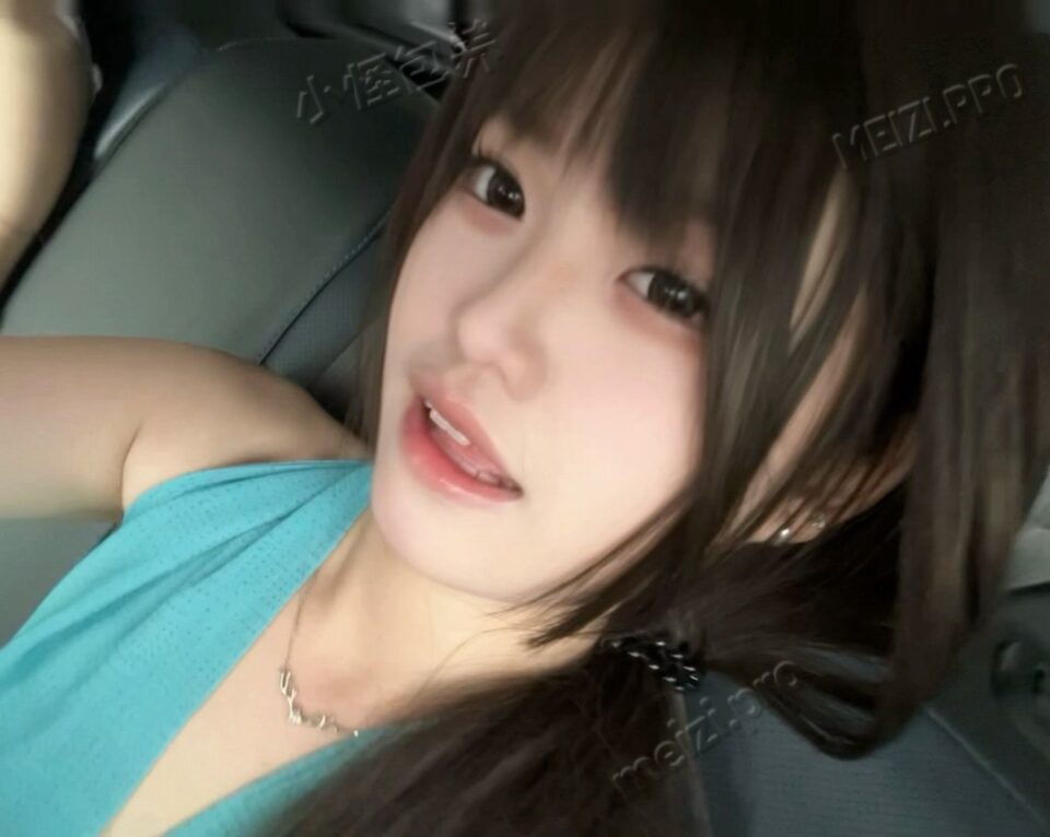 江西 赣州 19岁 165.5cm 95 C杯 学生 甜美心善 懂事听话 皮肤白皙 性格活泼开朗 很讨喜的甜妹 自带灵气和亲和力 真C熊无整 声音好听 身材比例好 抽烟纹身:无纹身 SM:否 无套:否 口交:可 过夜:可 同居:可 可飞:可 价格:5 特点:甜美心善 懂事听话 皮肤白皙 性格活泼开朗 很讨喜的甜妹 自带灵气和亲和力 真C熊无整 声音好听 身材比例好