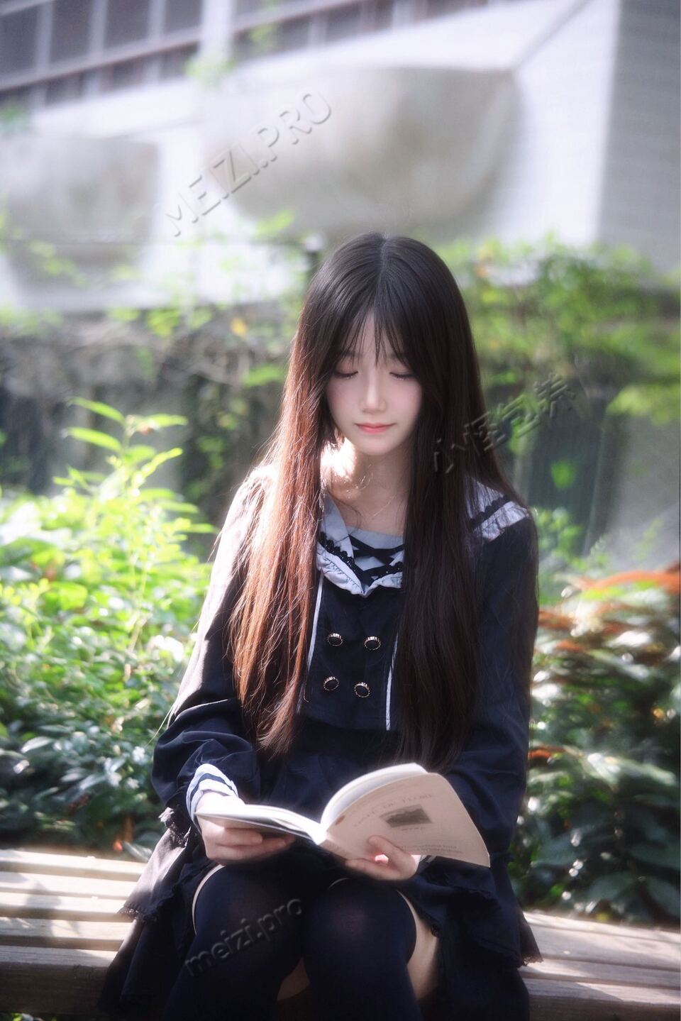 广东 深圳 18岁 160cm 45 A杯 学生 日系清纯,平时穿地雷系jk lo,性格温柔脾气好会聆听乖巧懂事全身无整皮肤好 抽烟纹身:无 SM:是 无套:否 口交:可 过夜:可 可飞:可 外省 港澳 价格:18 特点:日系清纯,平时穿地雷系jk lo,性格温柔脾气好会聆听乖巧懂事全身无整皮肤好