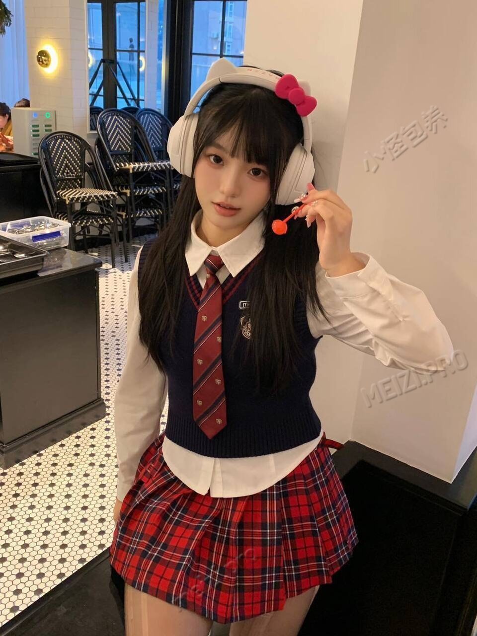 广东 深圳 20岁 167cm 98 B杯 学生 嫩,反差乖 无套:否 口交:否 过夜:可 可飞:可 能出国 价格:30 特点:嫩,反差乖