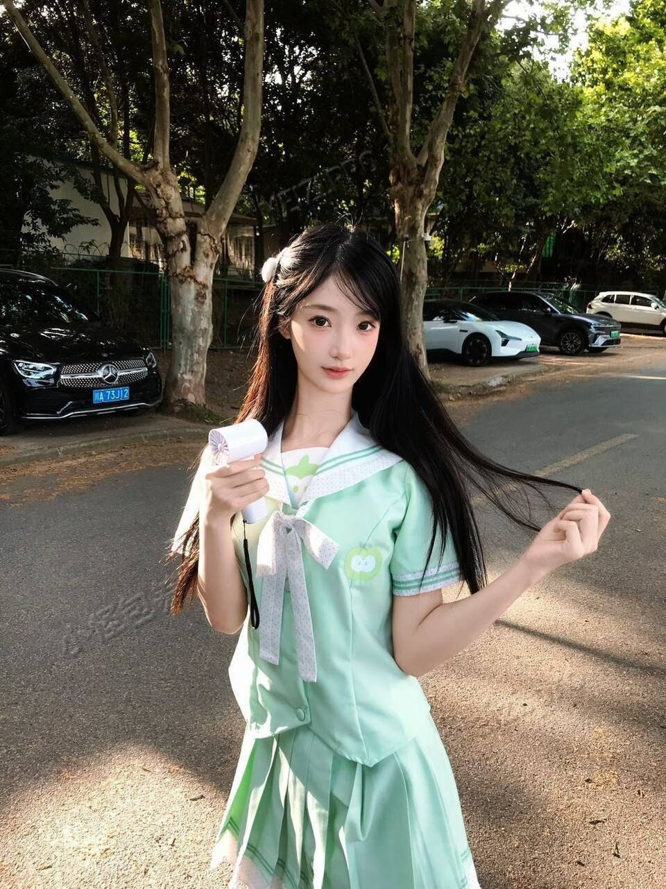 四川 成都 19岁 165cm 85 B杯 学生 性格文静温柔有趣，善于倾听，喜欢听音乐、旅行，会弹古筝，情绪价值满格 抽烟纹身:无 SM:是 无套:否 口交:可 过夜:可 同居:可 可飞:可 安全国家 价格:20 特点:性格文静温柔有趣，善于倾听，喜欢听音乐、旅行，会弹古筝，情绪价值满格