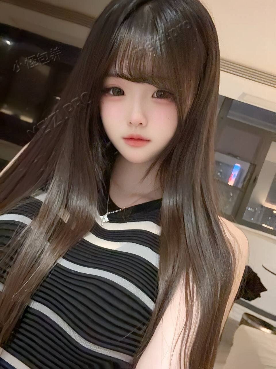 江苏 宿迁 18岁 156cm 92 C杯 无 肤色白 小萝莉 个子不高胸大 性格好很听话 SM:是 无套:否 口交:可 过夜:可 同居:看天数 可飞:可 价格:9 特点:肤色白 小萝莉 个子不高胸大 性格好很听话