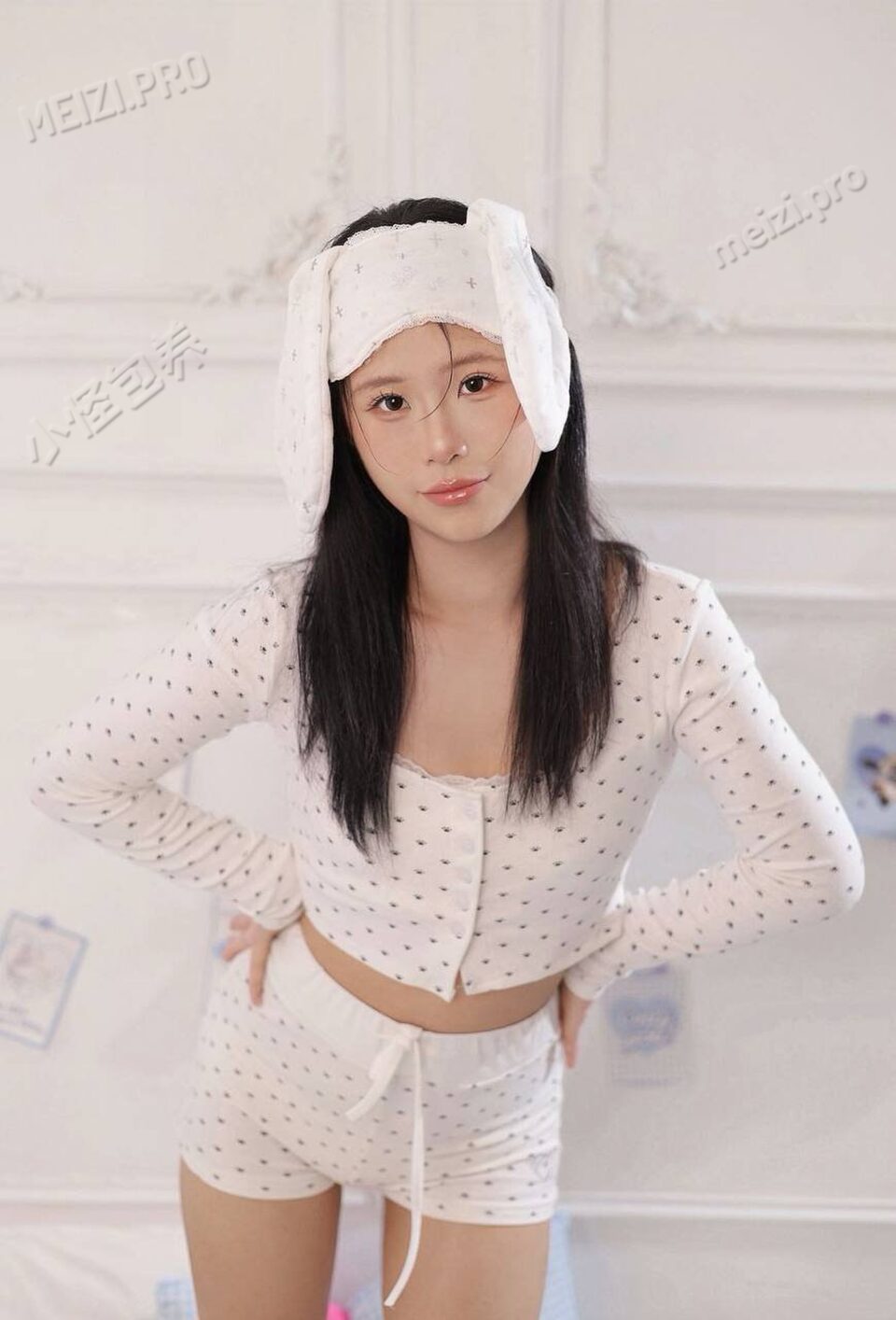香港 香港 19岁 165cm 100 B杯 学生 听话,性格好,水多,会口,多种风格都能驾驭,完美满足你的需要,玩法多,体验感十足,配合度高,会提供情绪价值 抽烟纹身:无 SM:是 无套:可 口交:可 过夜:可 同居:可 可飞:可 港澳 价格:6 特点:听话,性格好,水多,会口,多种风格都能驾驭,完美满足你的需要,玩法多,体验感十足,配合度高,会提供情绪价值
