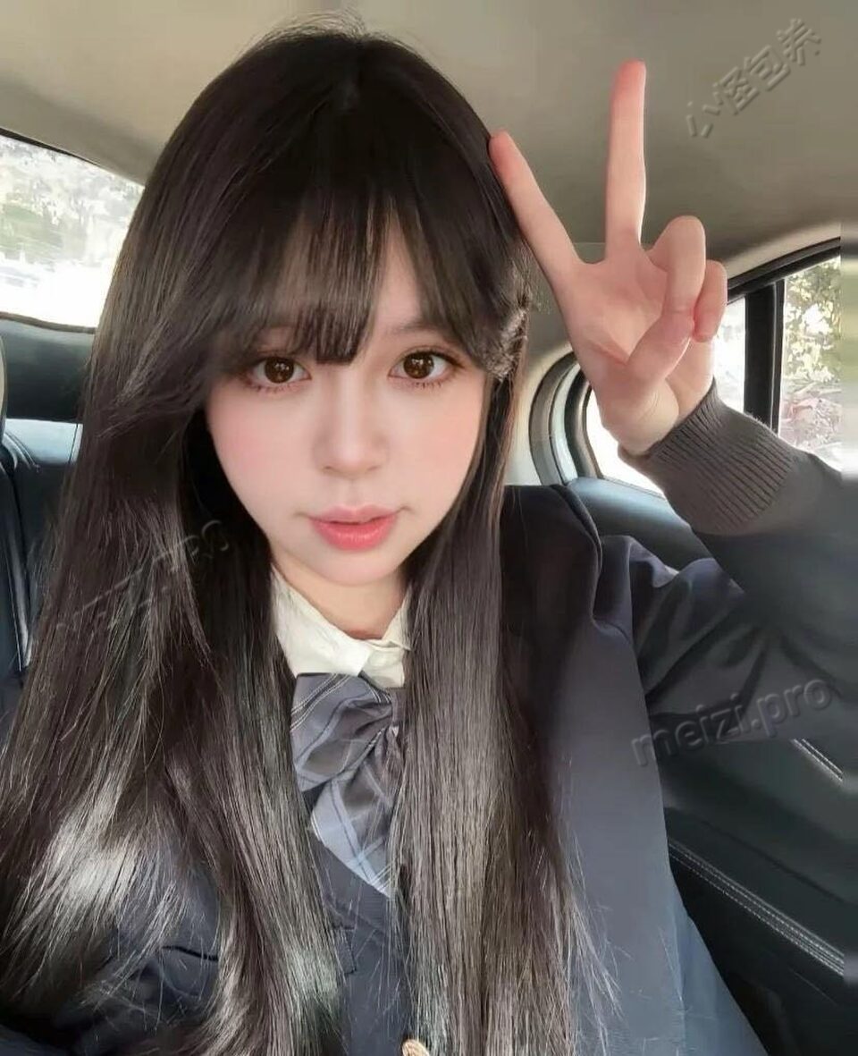 广东 深圳 22岁 163cm 95 B杯 刚毕业 中越法混血，听话，圈子小，私生活干净，不抽烟不喝酒，enfp可以提供很好的情绪价值和恋爱体验 抽烟纹身:不抽烟无纹身 SM:是 无套:否 口交:可 过夜:可 同居:可 可飞:可 价格:12 特点:中越法混血，听话，圈子小，私生活干净，不抽烟不喝酒，enfp可以提供很好的情绪价值和恋爱体验