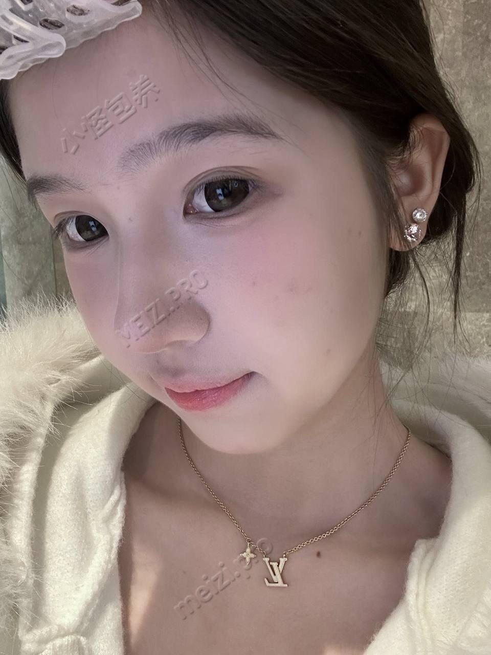 广东 广州 18岁 163cm 94 B杯 学生 秀外慧中清丽脱俗貌美如花温文尔雅听话懂事乖巧伶俐小鸟依人娇小玲珑可盐可甜活泼开朗会提供情绪价值 抽烟纹身:无 SM:是 无套:可 口交:可 过夜:可 同居:可 可飞:否 价格:8 特点:秀外慧中清丽脱俗貌美如花温文尔雅听话懂事乖巧伶俐小鸟依人娇小玲珑可盐可甜活泼开朗会提供情绪价值