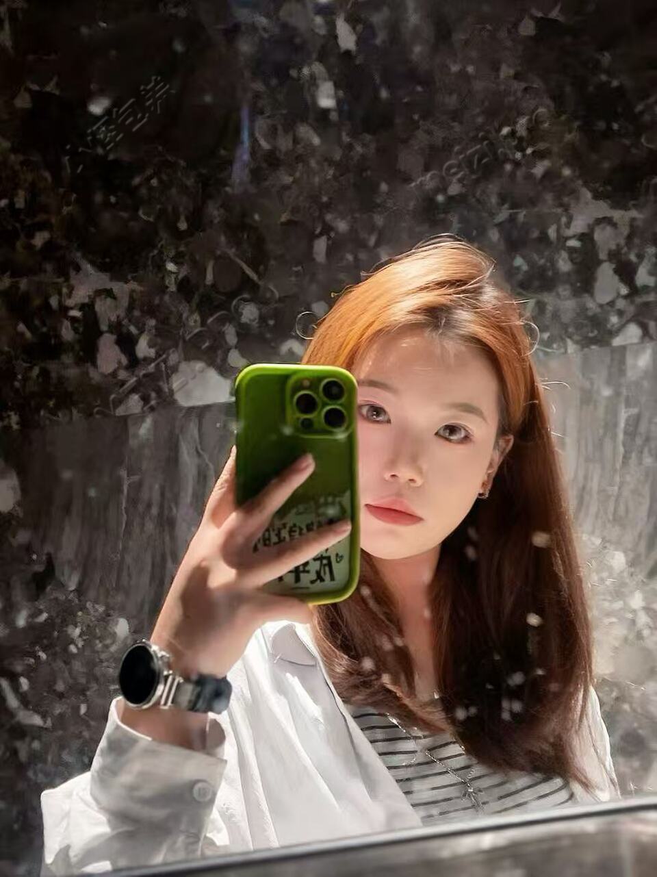 山东 潍坊 安丘 19岁 155cm 100 客服 无套:可 口交:可 过夜:可 同居:可 可飞:可 近的可以 价格:5