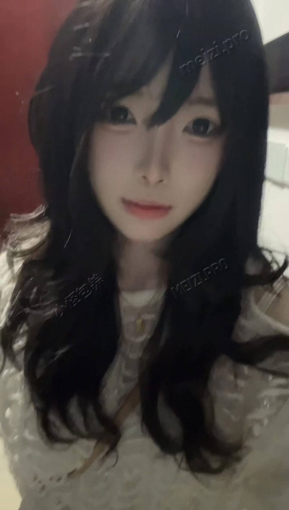 江苏 苏州 21岁 160cm 42 B杯 学生 善解人意 听话 第一次找 抽烟纹身:无 SM:是 无套:否 口交:可 过夜:可 可飞:可 价格:12 特点:善解人意 听话 第一次找