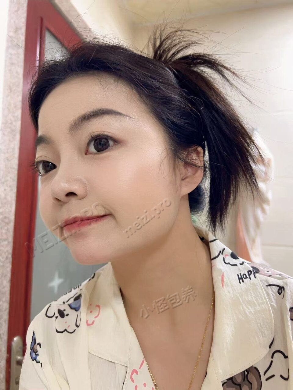 福建 泉州 36岁 150cm 92 B杯 化妆师 爱干净，简单，乐观，熟女，活好，可主动 抽烟纹身:无 SM:否 无套:否 口交:可 过夜:可 同居:否 可飞:否，接省内 价格:3 特点:爱干净，简单，乐观，熟女，活好，可主动