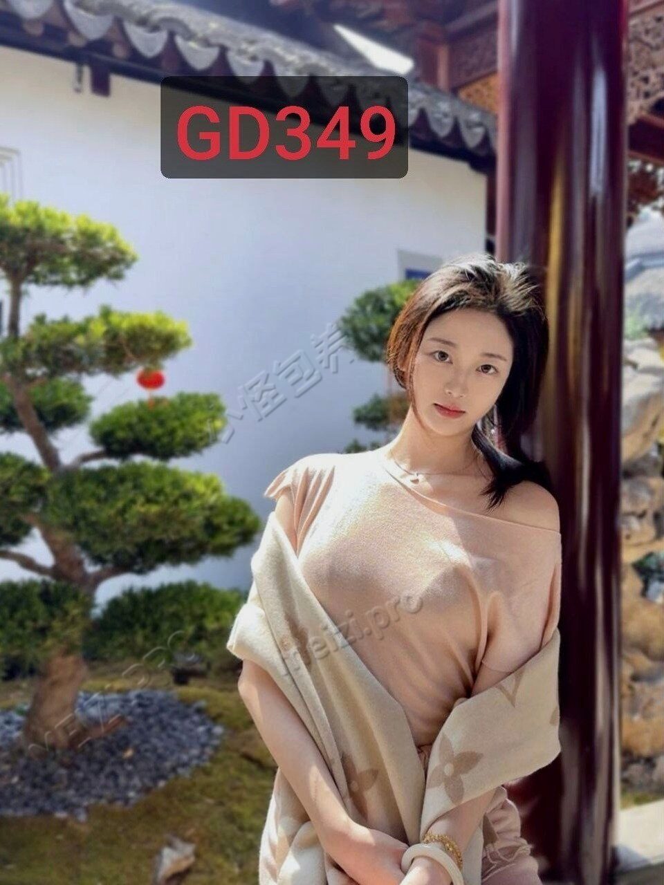 山东 济南 24岁 171cm 50 B杯 播音主持 高学历高素质学信网可查擅长播音主持可英文无障碍交流声音甜美唱歌好听真人气质佳皮肤白无整不吸烟 抽烟纹身:不抽烟无纹身 SM:是 无套:否 口交:可 过夜:可 可飞:可 新马泰 价格:30 特点:高学历高素质学信网可查擅长播音主持可英文无障碍交流声音甜美唱歌好听真人气质佳皮肤白无整不吸烟