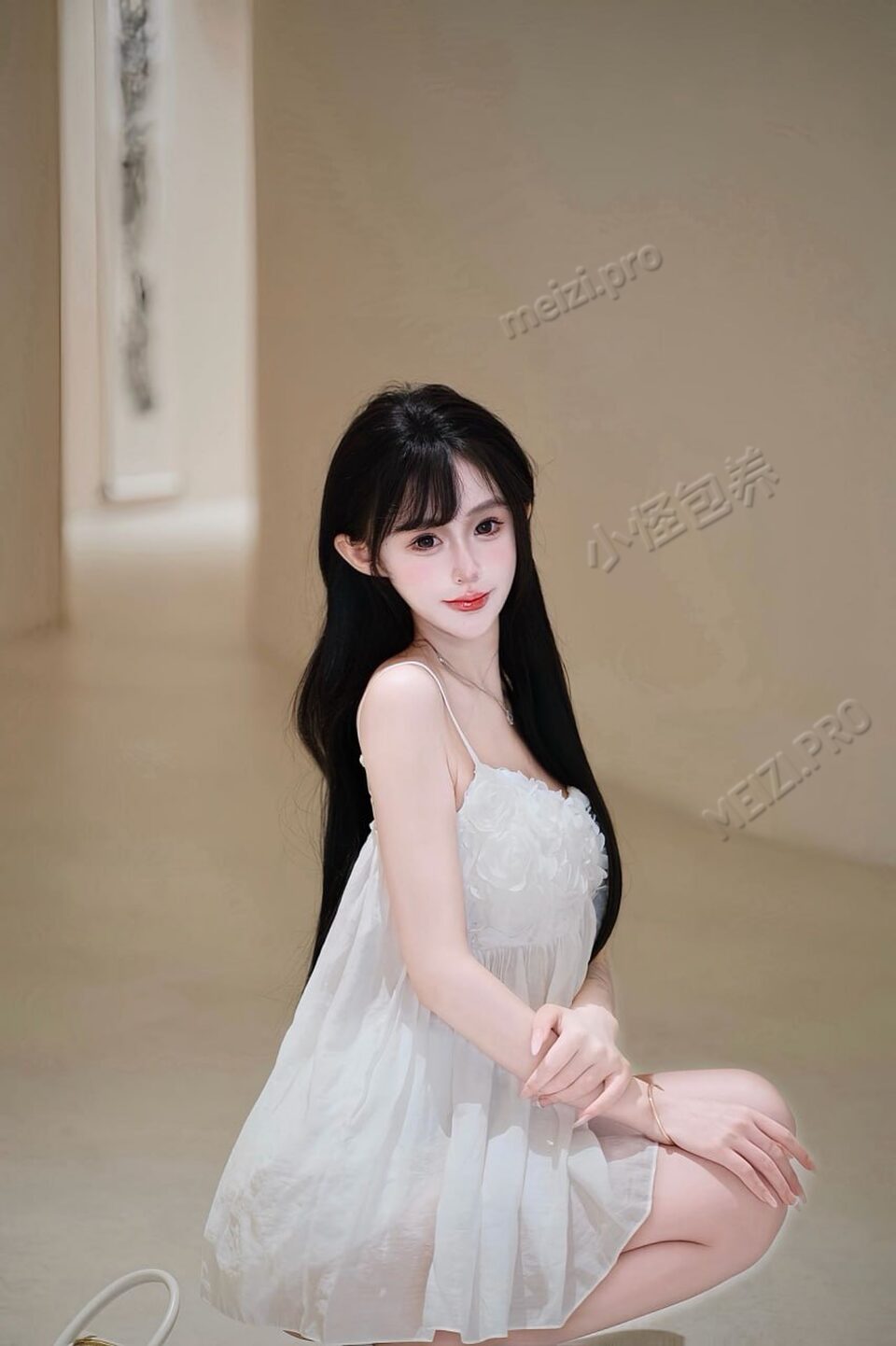江苏 南京 20岁 160cm 80 B杯 学生 清纯女大 纯欲风 甜美小巧可爱型 抽烟纹身:无 无套:否 口交:可 过夜:可 可飞:可 其他城市 有港澳通行证 价格:21 特点:清纯女大 纯欲风 甜美小巧可爱型