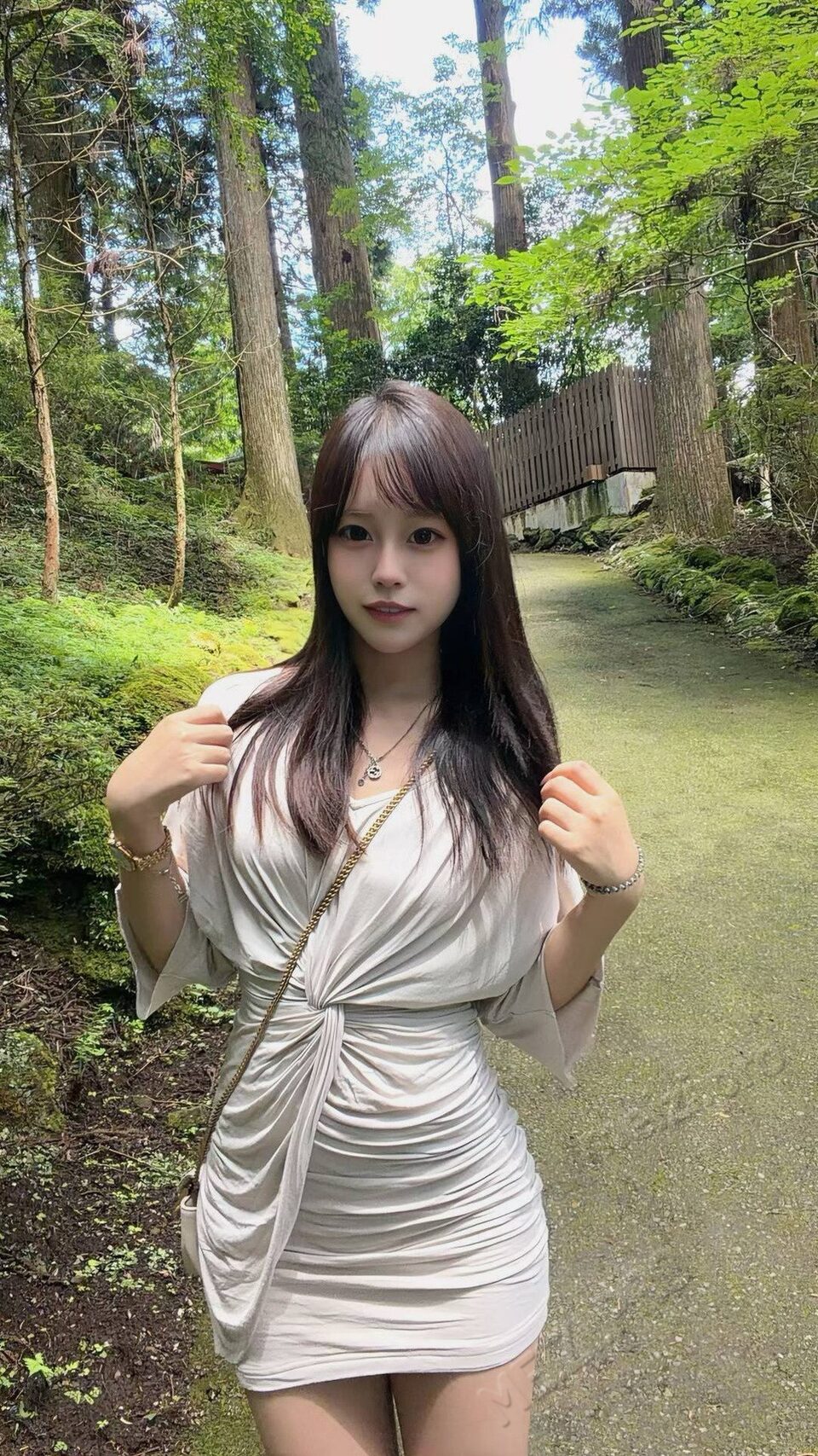 浙江 杭州 21岁 162cm 92 B杯 代练 会做饭,妈生脸,配合度高 抽烟纹身:有纹身 SM:否 无套:否 口交:可 过夜:可 同居:否 可飞:可 其他城市 港澳 价格:9 特点:会做饭,妈生脸,配合度高