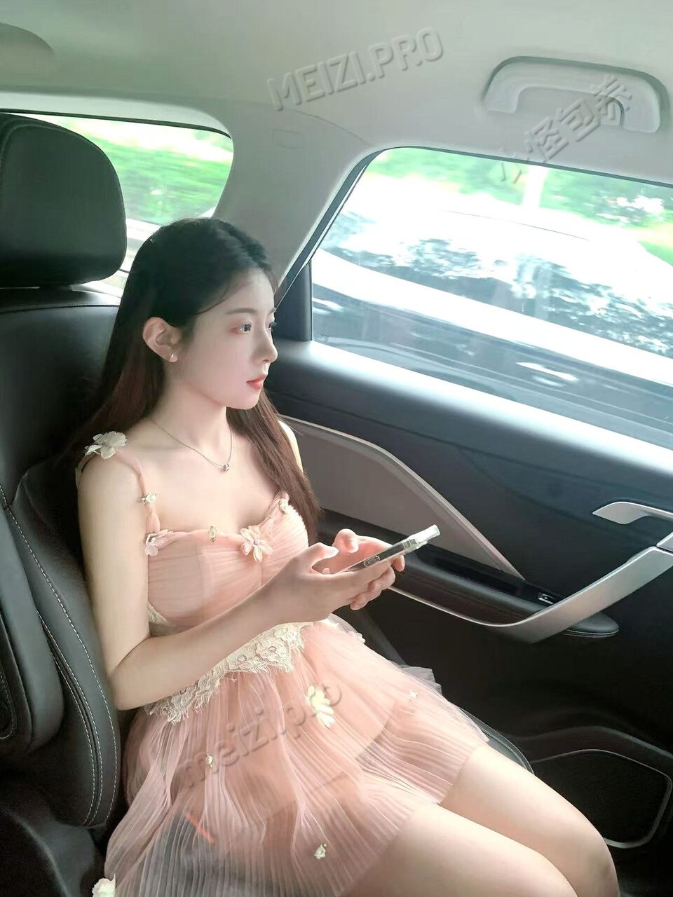 广东 广州番禺 23岁 158cm 80 B杯 医美 情绪稳定 会提供情绪价值 无不良嗜好 抽烟纹身:无纹身 SM:是 无套:否 口交:可 过夜:可 同居:可 可飞:可 其他城市 有港澳通行证 价格:11 特点:情绪稳定 会提供情绪价值 无不良嗜好