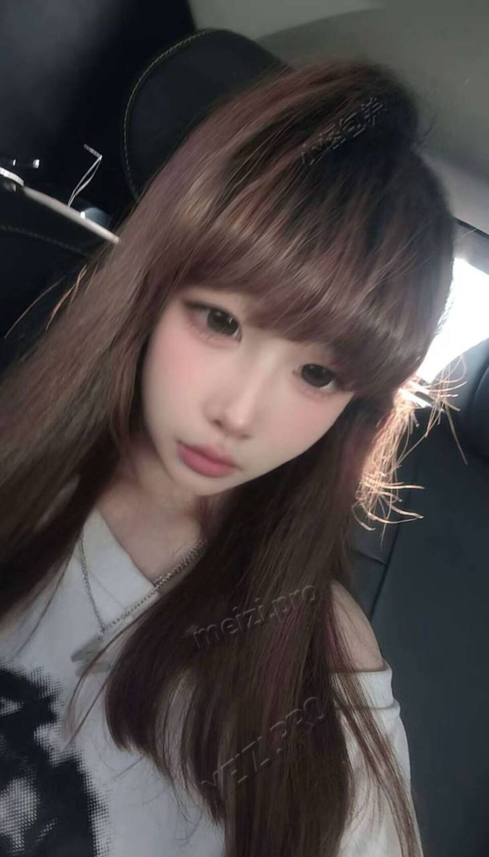 辽宁 沈阳 19岁 155cm 93 A杯 无业 我有个舌钉 抽烟纹身:无纹身 SM:是 无套:可 口交:可 过夜:可 同居:可 可飞:可 价格:10 特点:我有个舌钉