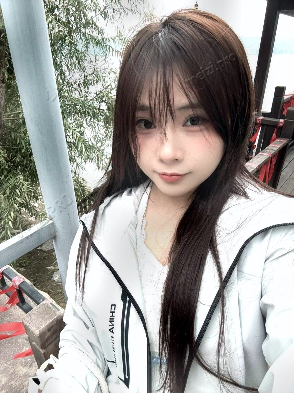 广东 广州 22岁 158cm 103 D杯 学生 抽烟纹身:无 SM:是 无套:可 口交:可 过夜:可 同居:可 可飞:可 价格:50