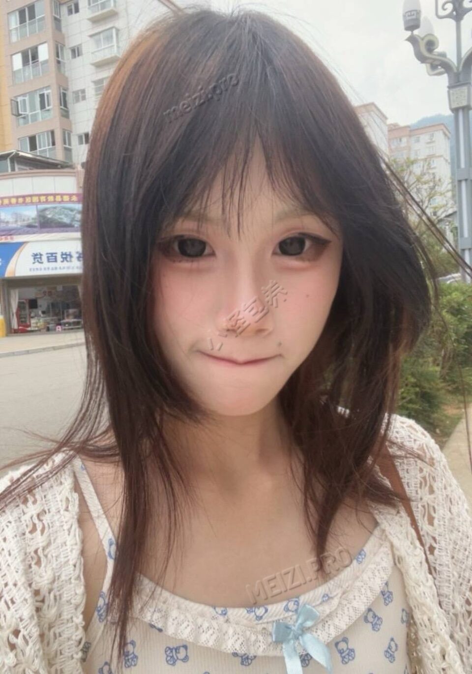 云南 临沧 18岁 159cm 80 A杯 学生 不会干涉你的私人生活,不吵不闹 抽烟纹身:无纹身 SM:是 无套:可 口交:可 过夜:可 同居:可 可飞:周边可 价格:7 特点:不会干涉你的私人生活,不吵不闹