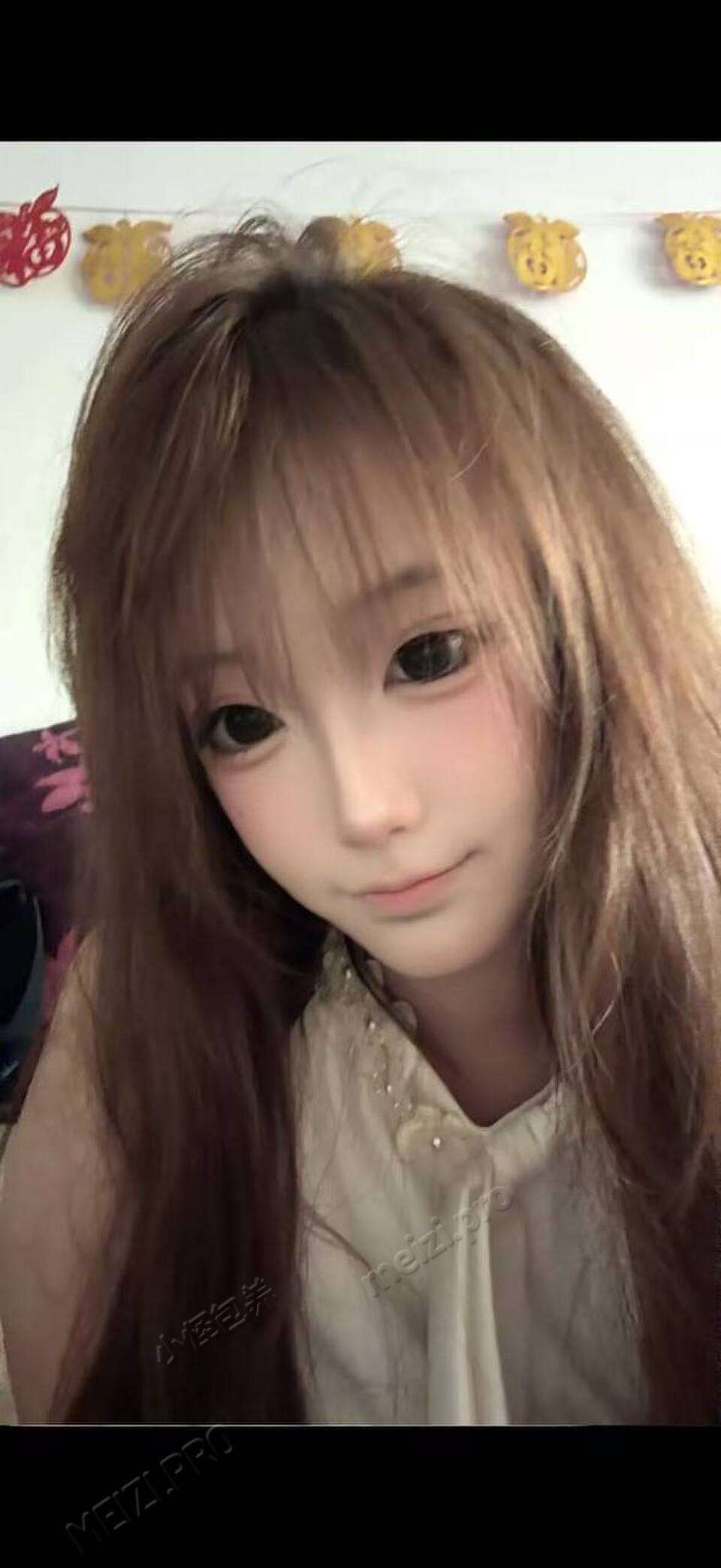 黑龙江 哈尔滨 18岁 166cm 99 C杯 学生 温柔听话专一 抽烟纹身:无 SM:是 无套:否 口交:可 过夜:可 同居:可 可飞:可 价格:10 特点:温柔听话专一