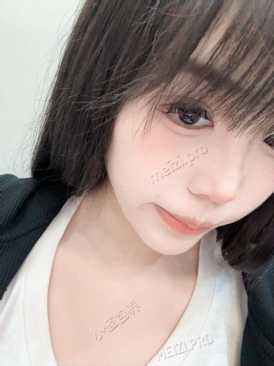 河南 郑州 22岁 170cm 110 C杯 女生 听话脾气好 SM:否 无套:可 口交:可 过夜:可 可飞:能 价格:15 特点:听话脾气好