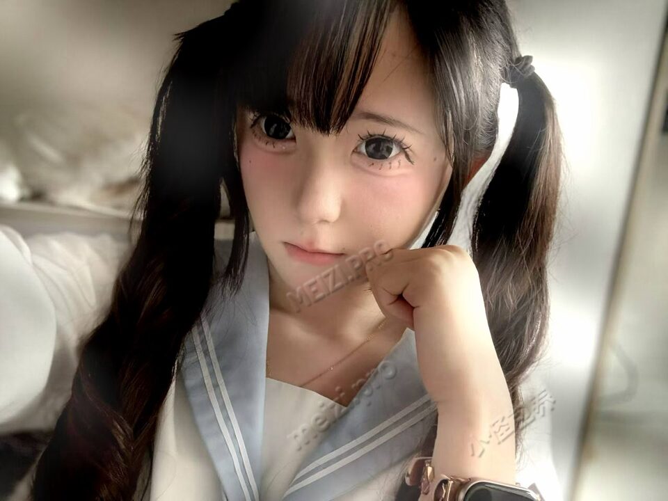江西 南昌 18岁 163cm 94 B杯 女生 听话乖巧 女上 耐力好 抽烟纹身:无 SM:是 无套:可 口交:可 过夜:可 同居:可 可飞:可 价格:7 特点:听话乖巧 女上 耐力好