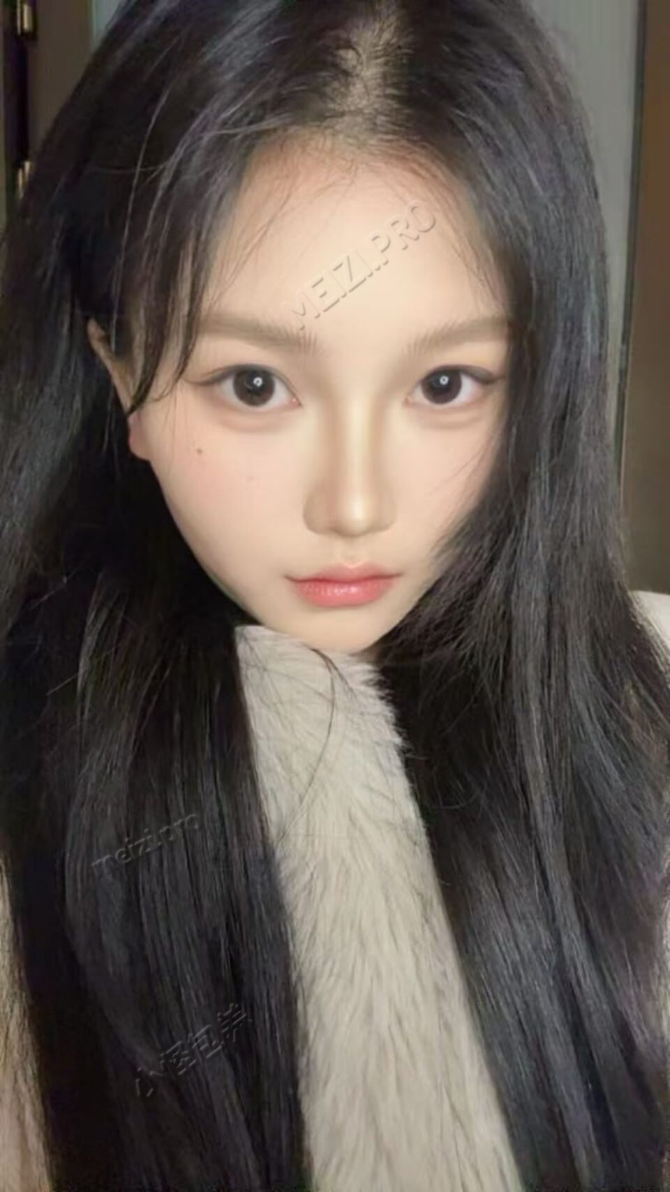 江苏 苏州 23岁 170cm 110 B杯 刚毕业 播音主持艺术系 SM:轻微 无套:可 口交:可 过夜:可 同居:可 可飞:可 价格:15 特点:播音主持艺术系