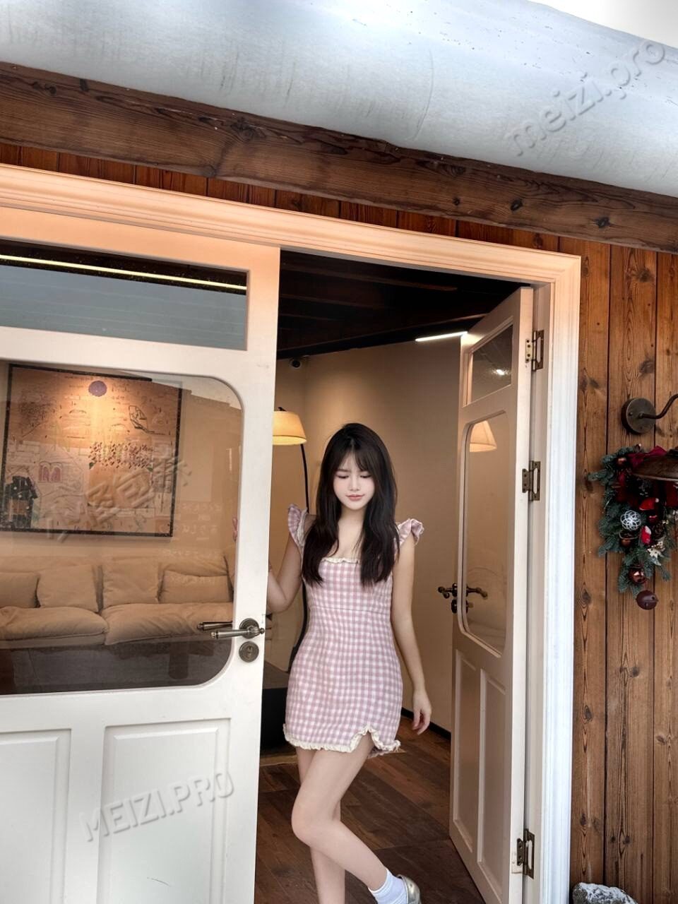 广东 广州 天河 21岁 161cm 92 C杯 艺术生 小个子无整容,JK萝莉,素颜见课,清纯听话 抽烟纹身:无 SM:是 无套:看情况 口交:可 过夜:可 同居:可 可飞:可 价格:4-12 特点:小个子无整容,JK萝莉,素颜见课,清纯听话
