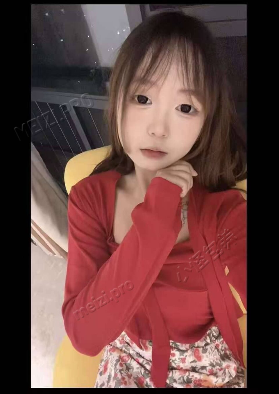 云南 昆明 19岁 160cm 98 B杯 学生 处女支持检测 在校女大 可无可内 乖巧听话 抽烟纹身:不抽烟有纹身 SM:否 无套:可 口交:否 过夜:可 同居:否 可飞:看情况 价格:2 特点:处女支持检测 在校女大 可无可内 乖巧听话