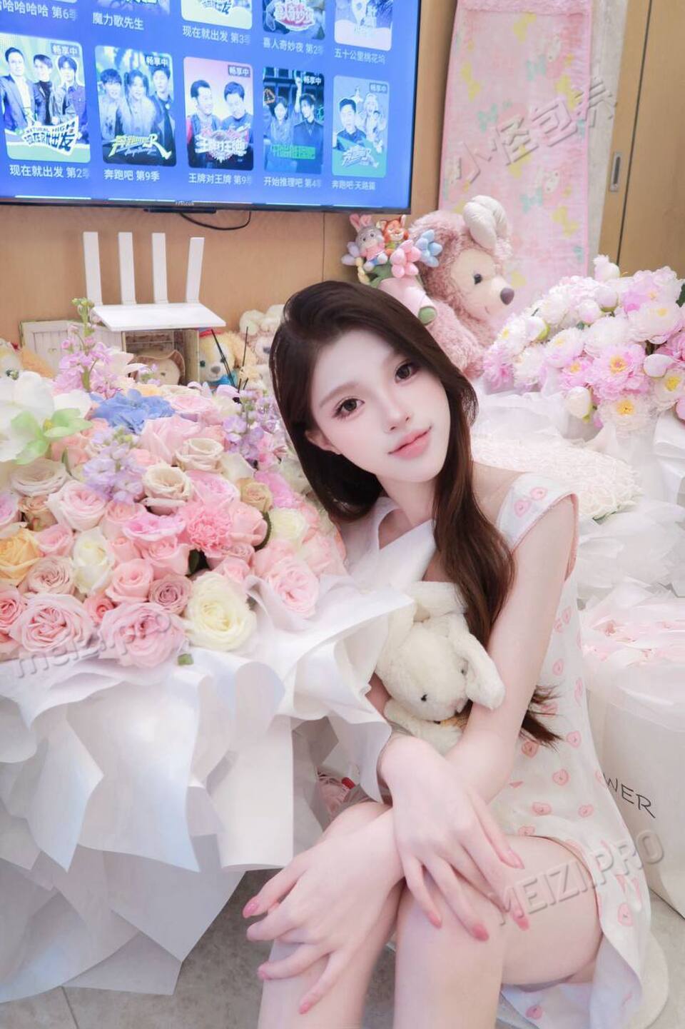 福建 厦门 19岁 168cm 44 C杯 工作 三点粉、会喷、身材高挑腰细腿长、性格温柔好相处、情绪价值包到位 抽烟纹身:有纹身 SM:是 无套:可 口交:可 过夜:可 同居:可 可飞:可 价格:18 特点:三点粉、会喷、身材高挑腰细腿长、性格温柔好相处、情绪价值包到位
