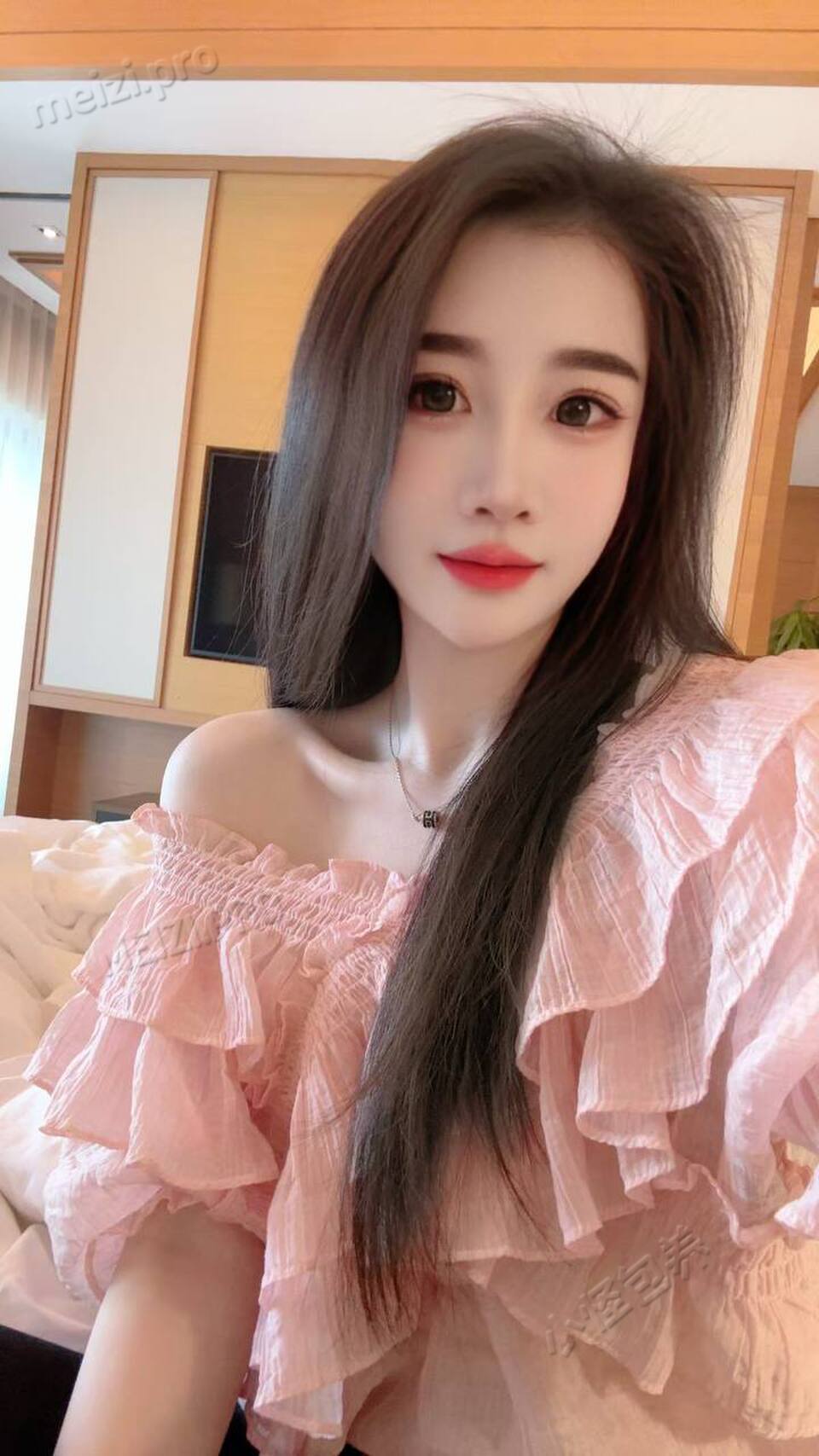 福建 厦门 36岁 157cm 44 B杯 医美 情趣价值高 配合 五官端正 抽烟纹身:不抽烟有纹身 SM:否 无套:可 口交:可 过夜:可 同居:可 可飞:可 价格:5 特点:情趣价值高 配合 五官端正