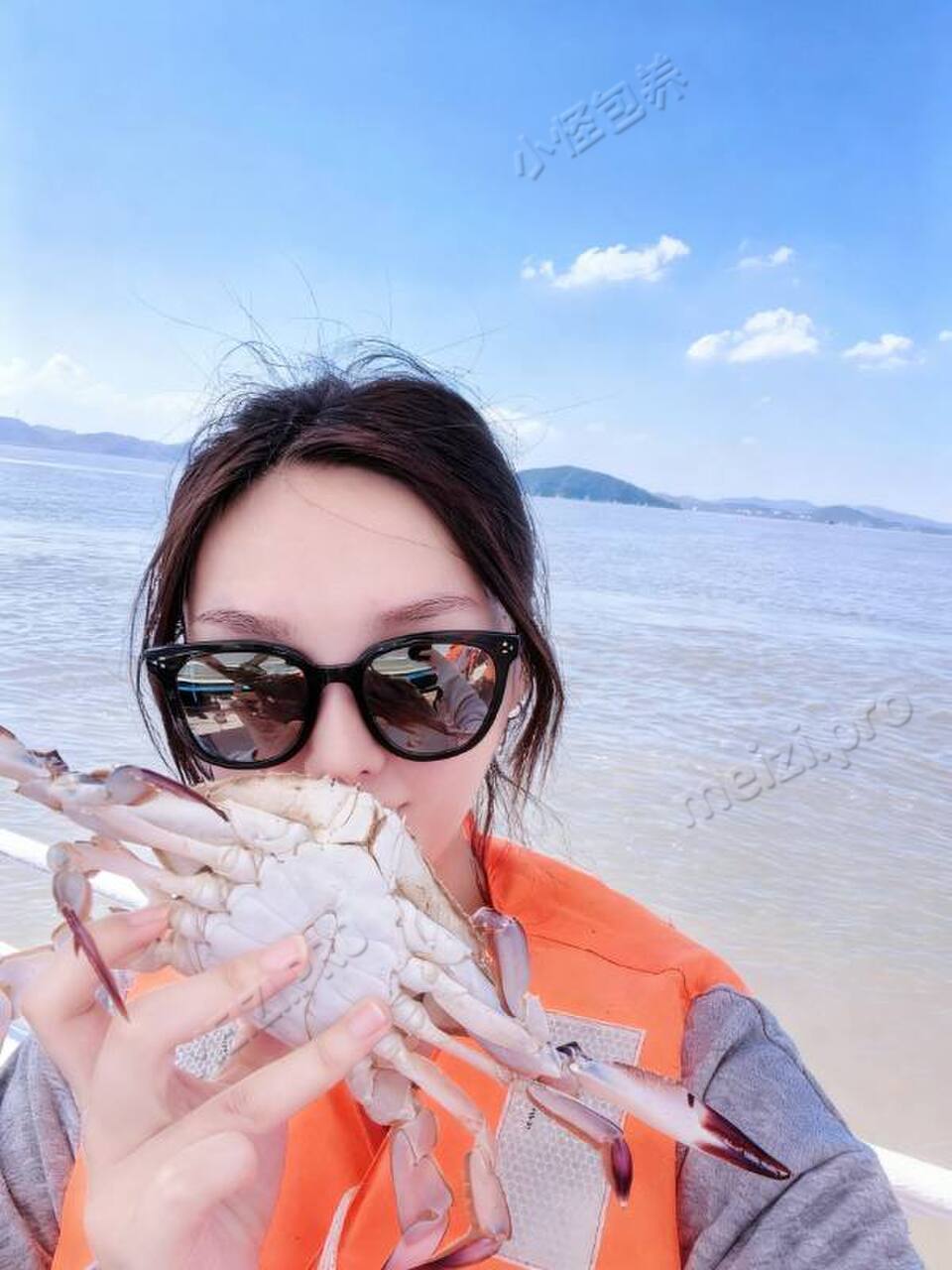 浙江 杭州 24岁 173cm 120 D杯 业务员 微胖肉感 肚子无肉 胸大屁股大 个子高 气质感 听话很温柔 奶子圆润手感好 纯天然原生态 无整容 有韵味 情商高 脾气好 识大体 圈子干净 抽烟纹身:无纹身 SM:轻微 无套:可 口交:可 过夜:可 同居:可 可飞:可 价格:7 特点:微胖肉感 肚子无肉 胸大屁股大 个子高 气质感 听话很温柔 奶子圆润手感好 纯天然原生态 无整容 有韵味 情商高 脾气好 识大体 圈子干净