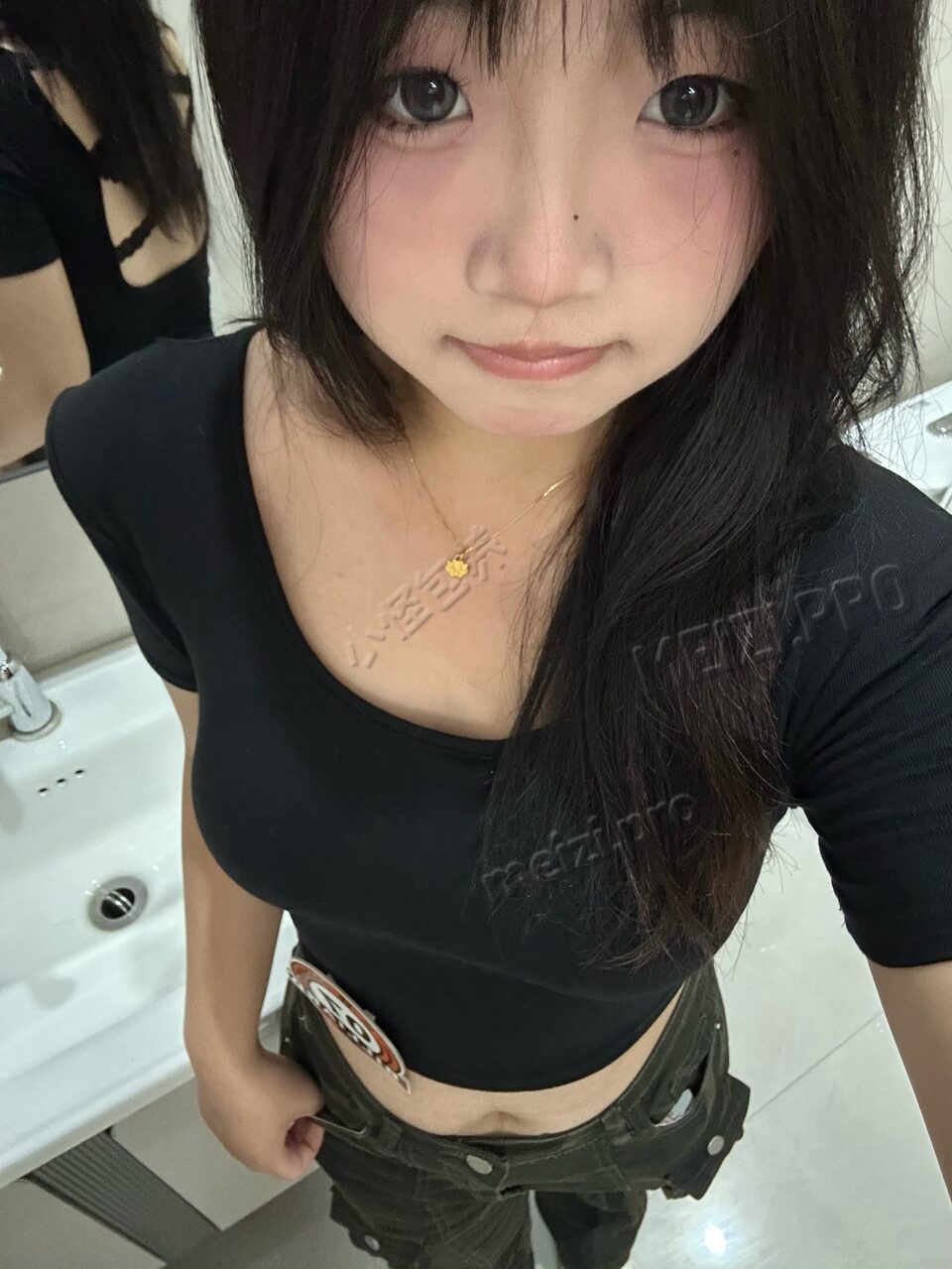山西 临汾 20岁 166cm 114 B杯 助教 没有 抽烟纹身:无 无套:可 口交:可 过夜:可 同居:否 可飞:能 价格:15 特点:没有