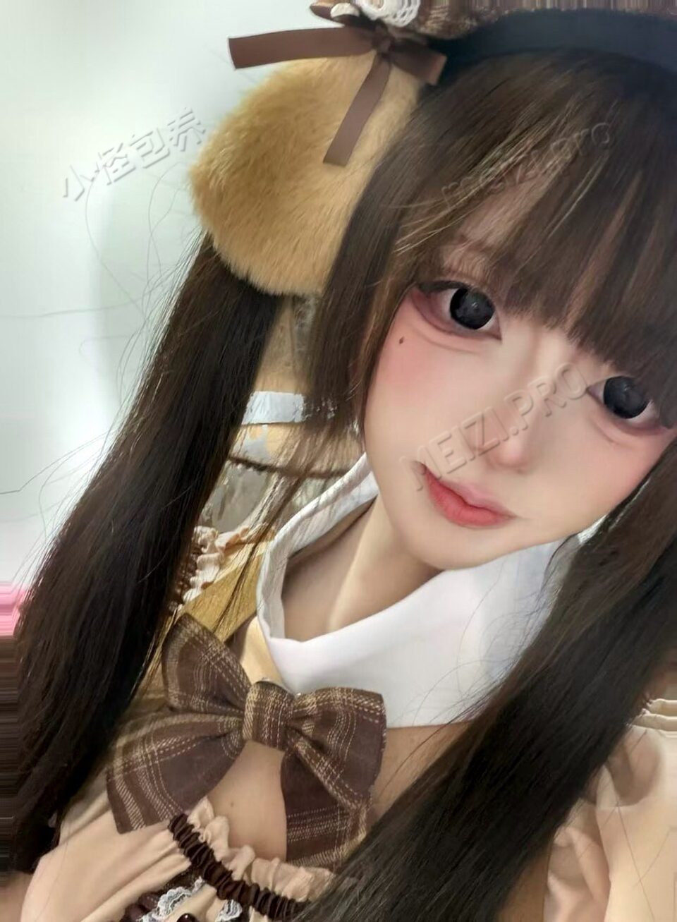 广东 深圳 18岁 160cm 40 B杯 工作 不照片,事少听话 抽烟纹身:无 SM:是 无套:可 口交:可 过夜:可 同居:可 可飞:可 价格:9 特点:不照片,事少听话