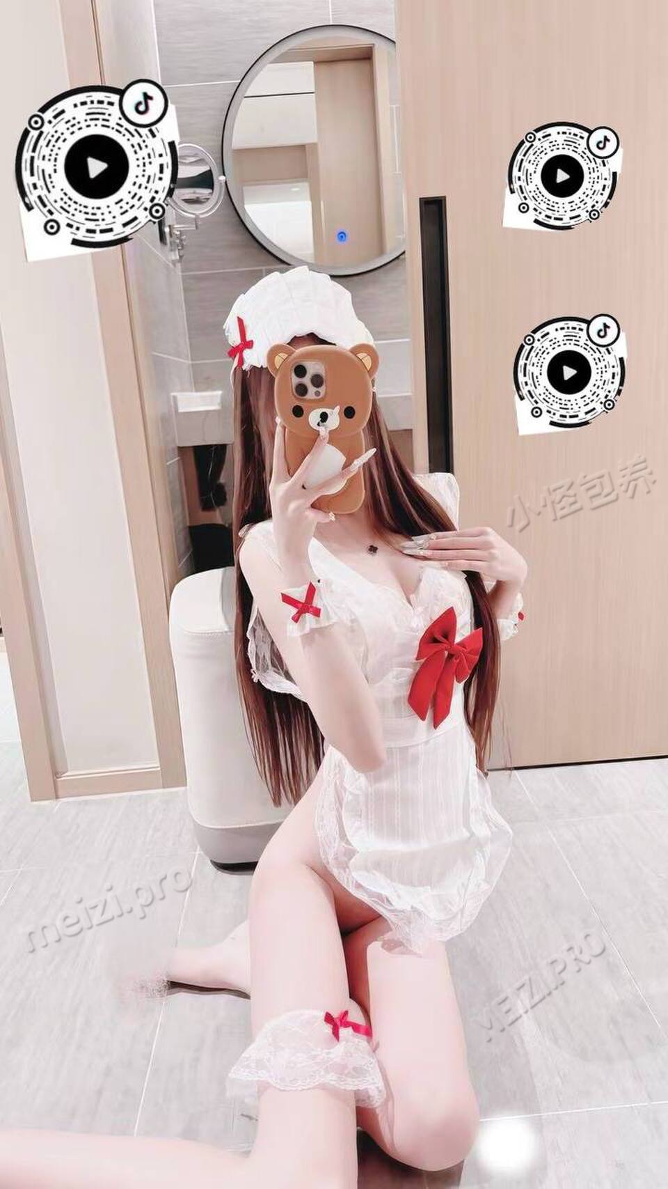广东 广州 18岁 168cm 80 B杯 休学中 反差身材比例好听话白幼瘦筷子腿A4腰身材好小白虎腿长 抽烟纹身:无 SM:是 无套:可 口交:可 过夜:可 同居:可 可飞:可 价格:7 特点:反差身材比例好听话白幼瘦筷子腿A4腰身材好小白虎腿长