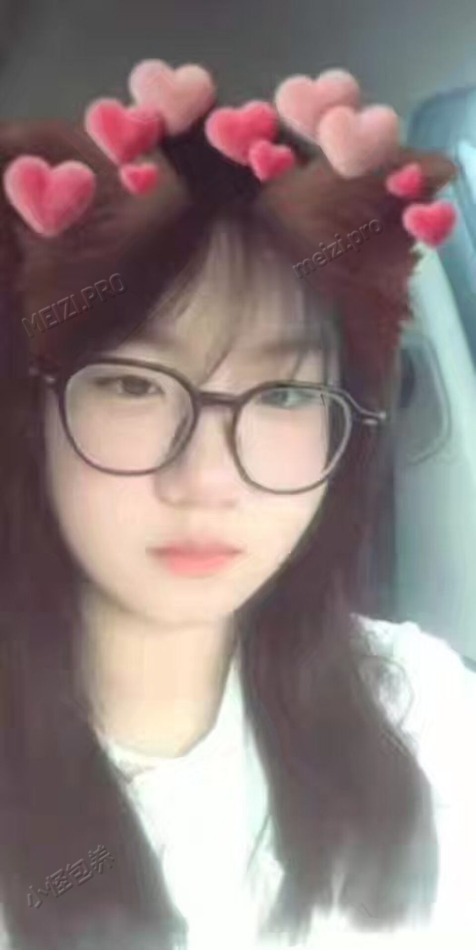青海 海东 20岁 167cm 98 B杯 女生 抽烟纹身:无 SM:是 无套:可 口交:可 过夜:可 同居:可 可飞:能 价格:3