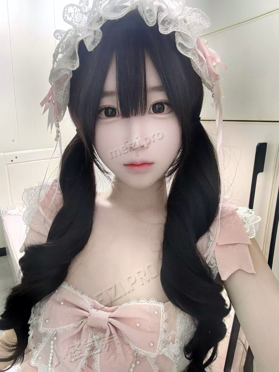 河南 郑州 19岁 166cm 96 F杯 活好,水多,极品大胸,皮肤雪白,懂事,乖巧,会提供情绪价值,配合度高,多p加米 抽烟纹身:无 SM:是 无套:可 口交:可 过夜:可 同居:否 可飞:可 价格:10 特点:活好,水多,极品大胸,皮肤雪白,懂事,乖巧,会提供情绪价值,配合度高,多p加米