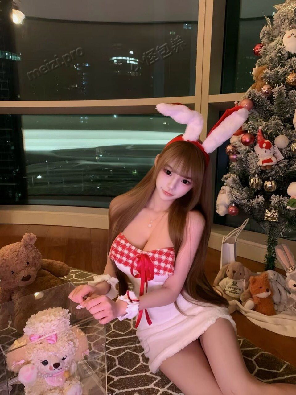 广东 深圳 19岁 165cm 95 D杯 工作 素颜清纯脸+性感腰臀身材 抖音十几万粉丝网红 美术生本科专业 广东人 喜欢动物 爱好：跳舞 古筝 滑雪 游泳 网球 烹饪 性格 乖巧懂事会聊天 能够活跃气氛 不抽烟，能喝一点酒 无纹身 无不良嗜好 抽烟纹身:无 SM:是 无套:否 口交:可 过夜:可 同居:可 可飞:可 新加坡、基隆坡 有港澳通行证 价格:25 特点:素颜清纯脸+性感腰臀身材 抖音十几万粉丝网红 美术生本科专业 广东人 喜欢动物 爱好：跳舞 古筝 滑雪 游泳 网球 烹饪 性格 乖巧懂事会聊天 能够活跃气氛 不抽烟，能喝一点酒 无纹身 无不良嗜好