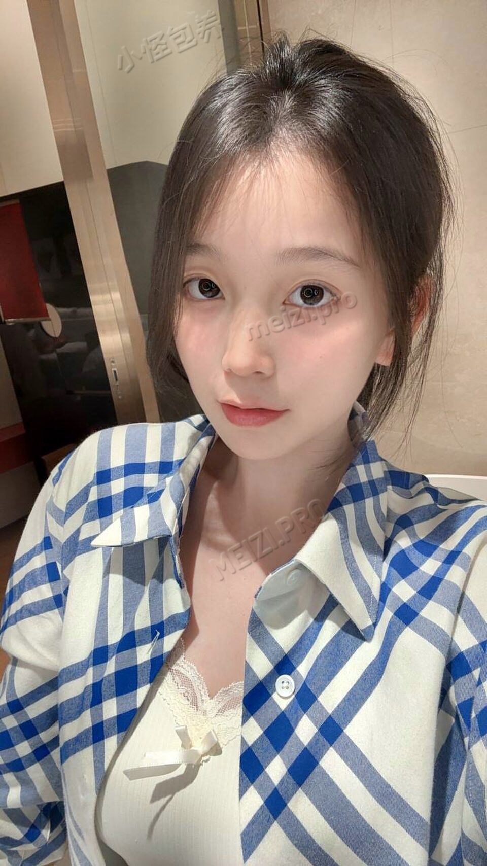 四川 成都 21岁 163cm 43 C杯 清纯类型，素颜特别能打，很纯欲，很会提供情绪价值，会潜水滑雪，可以徒步游泳，真人比照片好看 SM:否 无套:否 口交:可 过夜:本地否外地可 可飞:可 其他城市外省出村 价格:15 特点:清纯类型，素颜特别能打，很纯欲，很会提供情绪价值，会潜水滑雪，可以徒步游泳，真人比照片好看