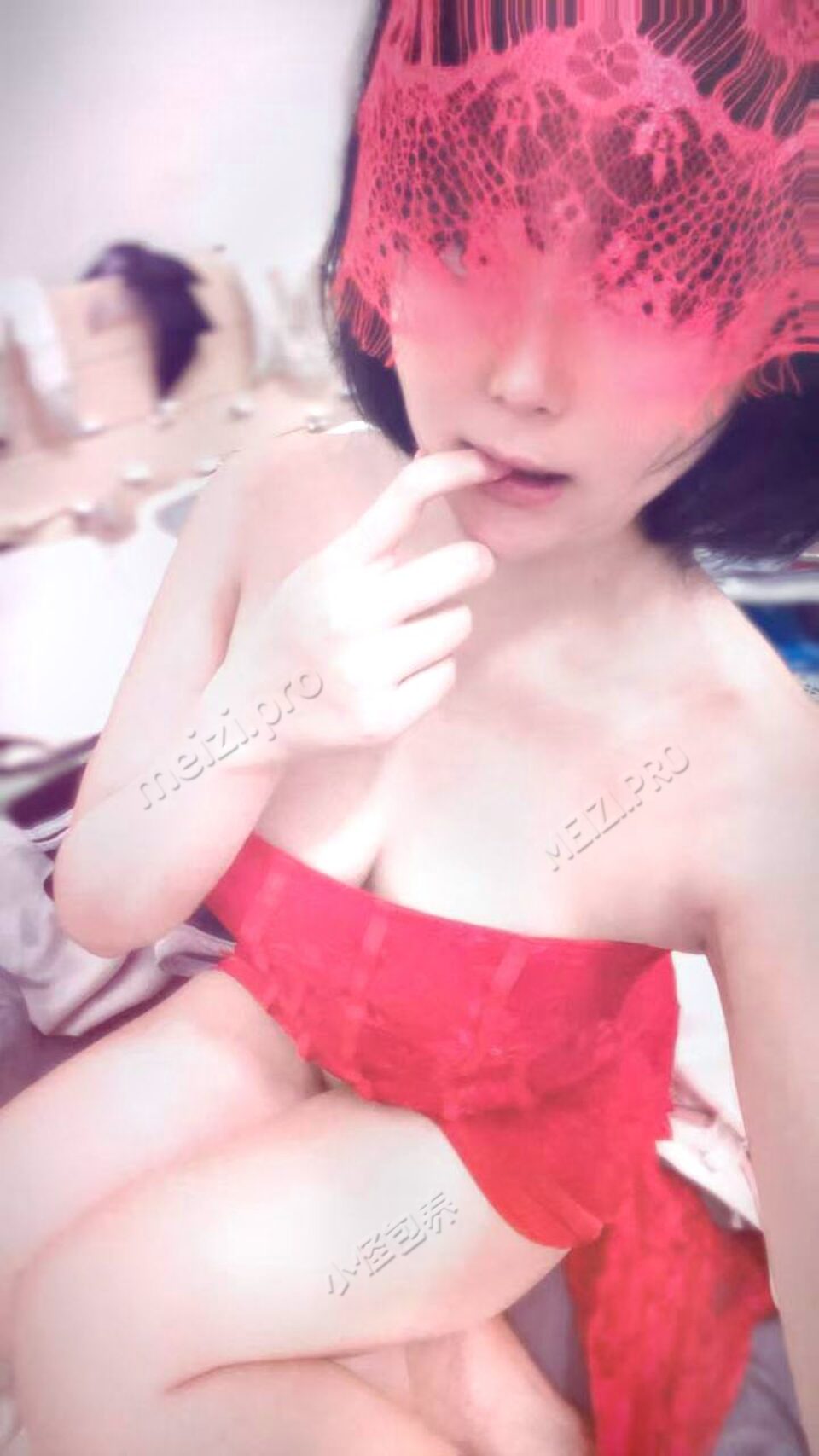 山东 济宁 26岁 160cm 120 C杯 工作 温柔喜欢情趣 抽烟纹身:有纹身 SM:否 无套:否 口交:否 过夜:可 同居:可 可飞:能 价格:4 特点:温柔喜欢情趣