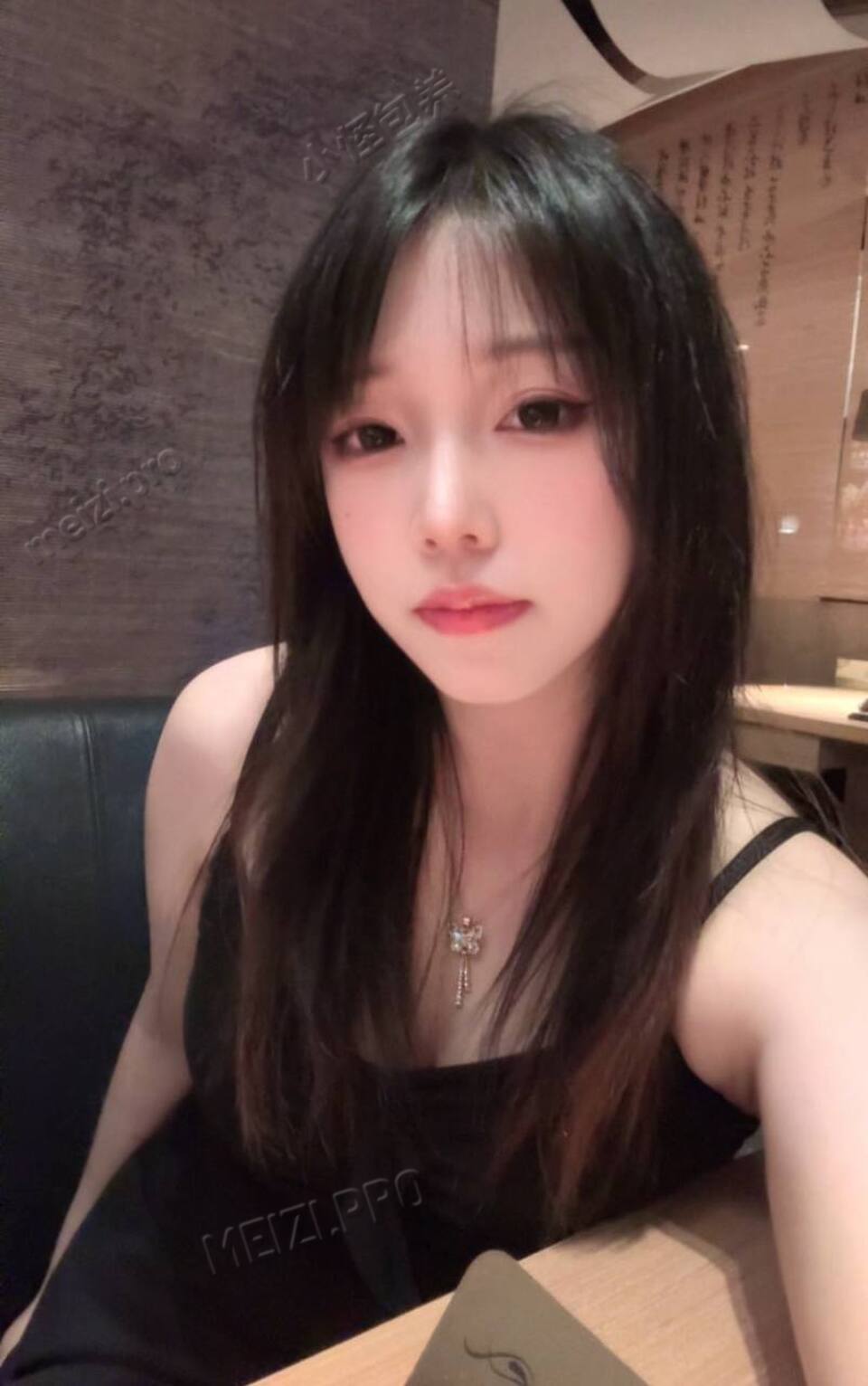 江苏 徐州 23岁 156cm 98 B杯 美甲 清纯少女,活泼可爱,小m,听话懂事,不事多,情商高,放得开,天然胸,皮肤好,配合程度高、叫床好听,高潮时水多,身材比例标准 抽烟纹身:无 SM:是 无套:否 口交:可 过夜:可 同居:否 可飞:可 价格:12 特点:清纯少女,活泼可爱,小m,听话懂事,不事多,情商高,放得开,天然胸,皮肤好,配合程度高、叫床好听,高潮时水多,身材比例标准