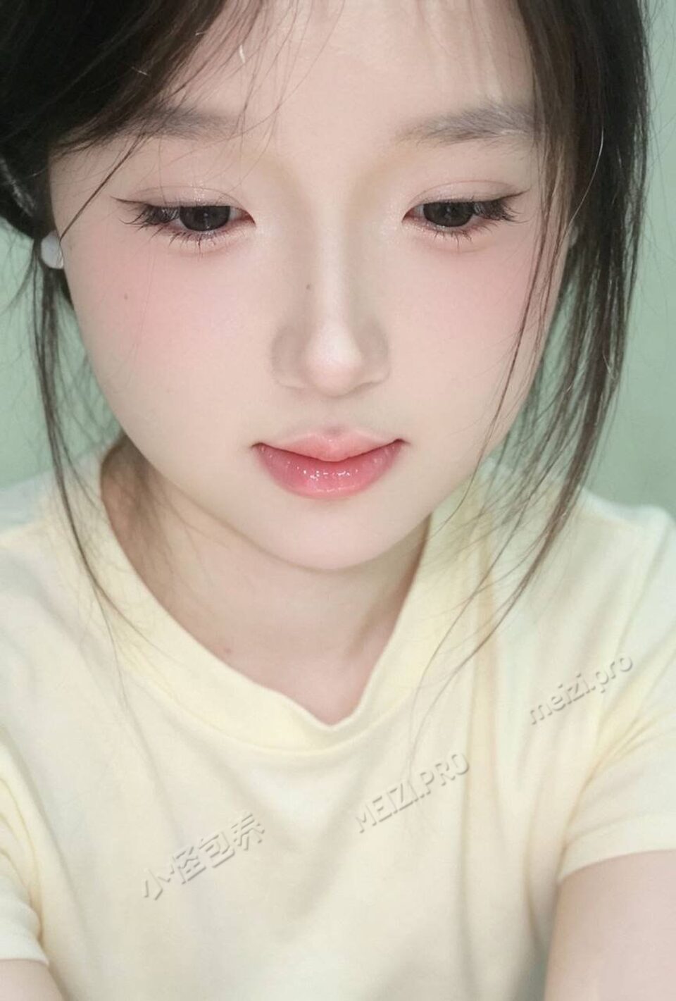 江苏 昆山 21岁 165cm 110 B杯 打工妹 有点变态 SM:是 无套:否 口交:可 过夜:可 同居:可 可飞:可 价格:8 特点:有点变态