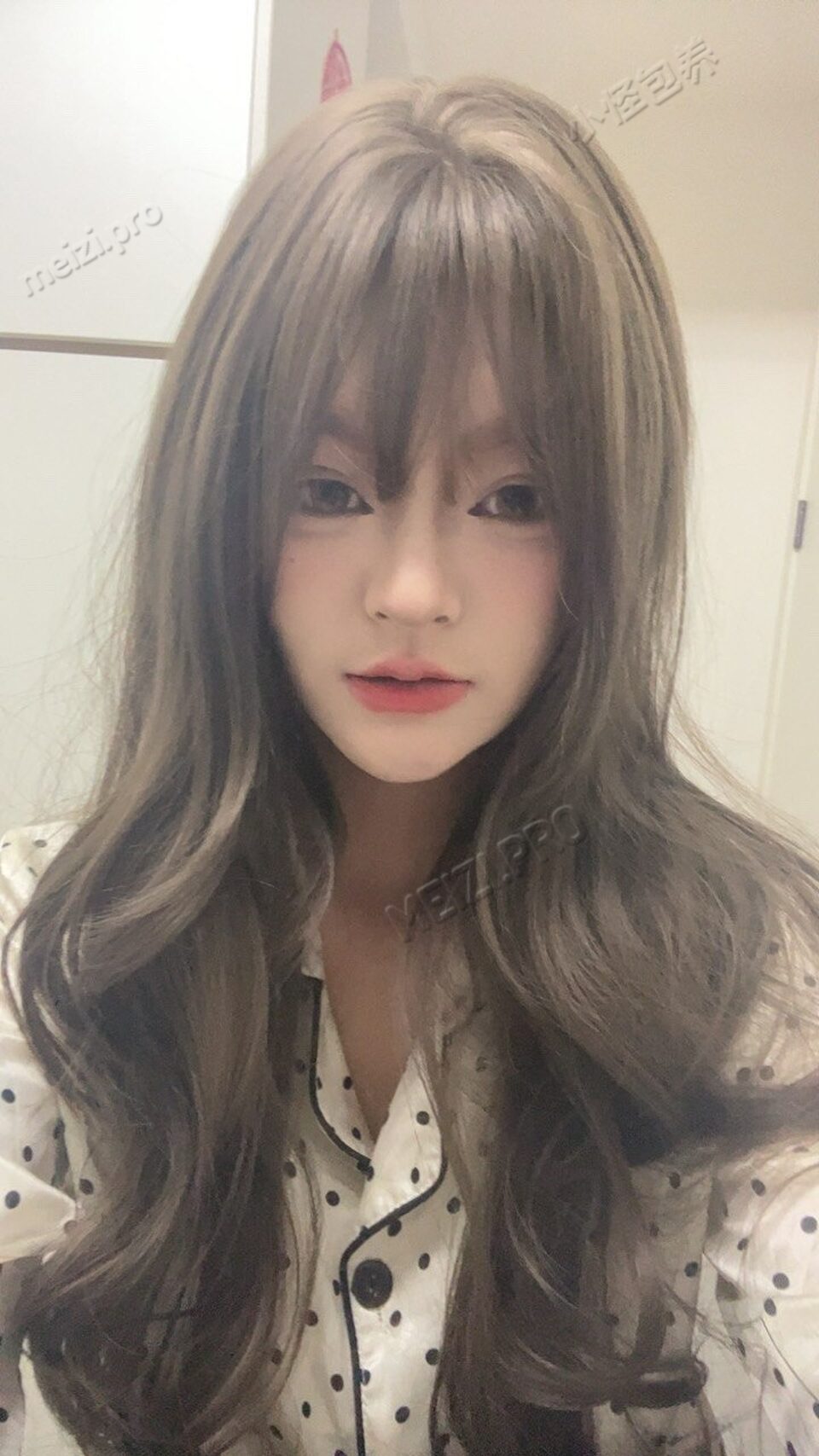 河南 郑州 21岁 171cm 105 B杯 客服 唱歌好听情绪价值足 SM:否 无套:可 口交:可 过夜:可 同居:否 可飞:省内 价格:6 特点:唱歌好听情绪价值足