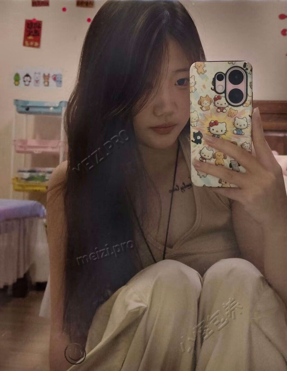 山东 临沂 18岁 162cm 91 B杯 化妆师 听话 性欲强。不过夜白天5小时左右 抽烟纹身:有纹身 SM:是 无套:可 口交:可 过夜:否 同居:否 可飞:否 价格:1.6-8 特点:听话 性欲强。不过夜白天5小时左右