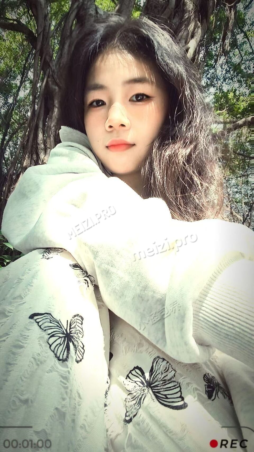 广东 广州 21岁 160cm 100 看店 新人第一次接触 乖巧听话 青春活泼 性格外向 好相处 会提供情绪价值 可口可无 声音好听 可以满足老板的需求 懂得提供情绪价值 抽烟纹身:无 SM:否 无套:可 口交:可 过夜:否 同居:否 可飞:否 价格:4 特点:新人第一次接触 乖巧听话 青春活泼 性格外向 好相处 会提供情绪价值 可口可无 声音好听 可以满足老板的需求 懂得提供情绪价值