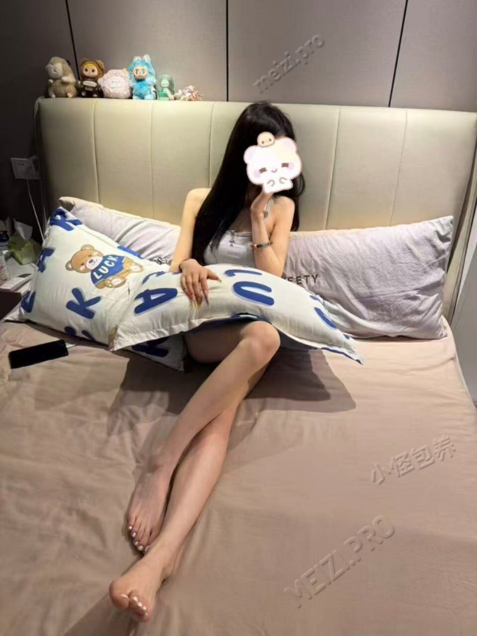 河南 郑州 23岁 166cm 89 A杯 工作 反差 骨感身材，瘦，腰细腿长 很听话 接受度高 角色扮演 滴蜡 捆绑 放得开配合度高 有通行证可飞港澳 SM:是 无套:否 口交:可 过夜:可 同居:可 可飞:可 可飞港澳 价格:6 特点:反差 骨感身材，瘦，腰细腿长 很听话 接受度高 角色扮演 滴蜡 捆绑 放得开配合度高 有通行证可飞港澳