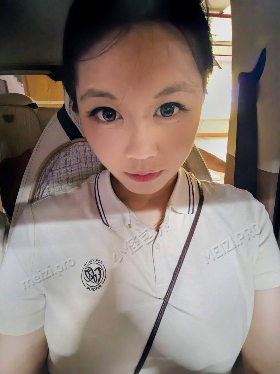 广西 百色 18岁 170cm 120 C杯 学生 听话 乖巧 事少 新人 抽烟纹身:无 SM:是 无套:可 口交:可 过夜:可 同居:否 可飞:否 只能本市 价格:1 特点:听话 乖巧 事少 新人