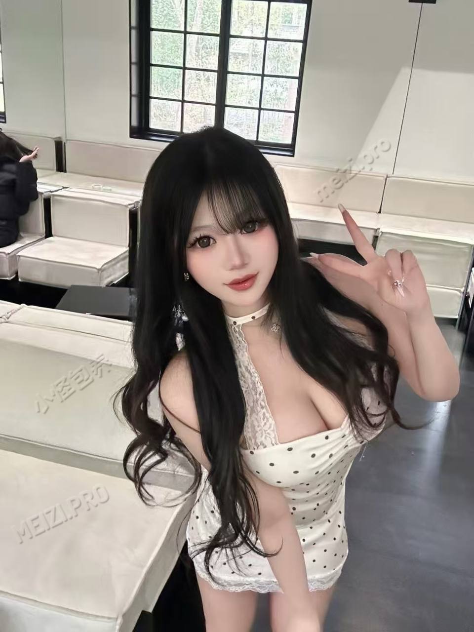 福建 福州 19岁 169cm 90 C杯 学生 本人比照片好看 该懂得都懂 不尬场 抽烟纹身:无 SM:否 无套:可 口交:可 过夜:可 同居:否 可飞:能 价格:17 特点:本人比照片好看 该懂得都懂 不尬场
