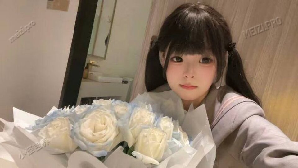 河南 南阳 19岁 161cm 90 B杯 学生 会跳舞，会撒娇会卖萌哄你开心 周末比较有时间尽量分开见 抽烟纹身:无 无套:可 口交:否 过夜:可 同居:否 可飞:可 价格:14 特点:会跳舞，会撒娇会卖萌哄你开心 周末比较有时间尽量分开见
