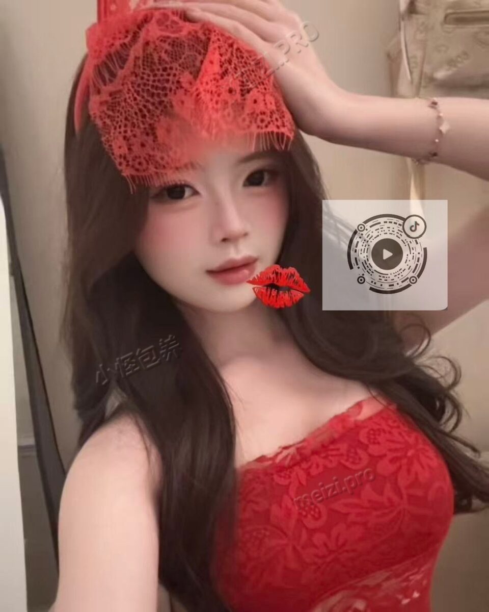 福建 厦门 18岁 157cm 92 B杯 上班 音乐 抽烟纹身:无纹身 SM:是 无套:否 口交:可 过夜:否 同居:否 可飞:不能，只接厦门 价格:4 特点:音乐