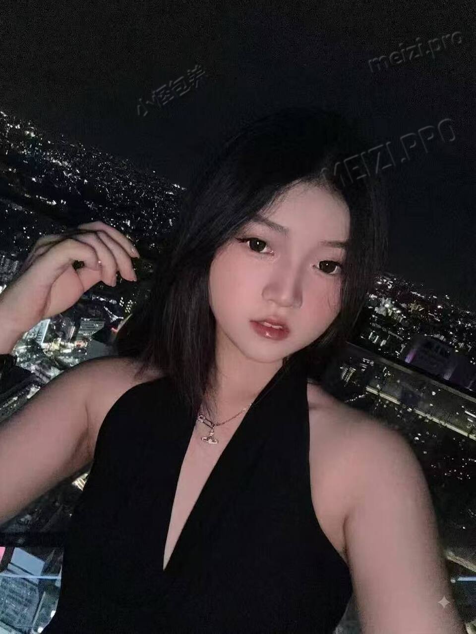 浙江 杭州/嘉兴 20岁 158cm 92 B杯 摄影/剪辑/web3 甜美可爱 听话懂事 情绪稳定积极向上 抽烟纹身:有纹身 SM:是 无套:可 口交:可 过夜:可 同居:否 可飞:可 价格:12 特点:甜美可爱 听话懂事 情绪稳定积极向上