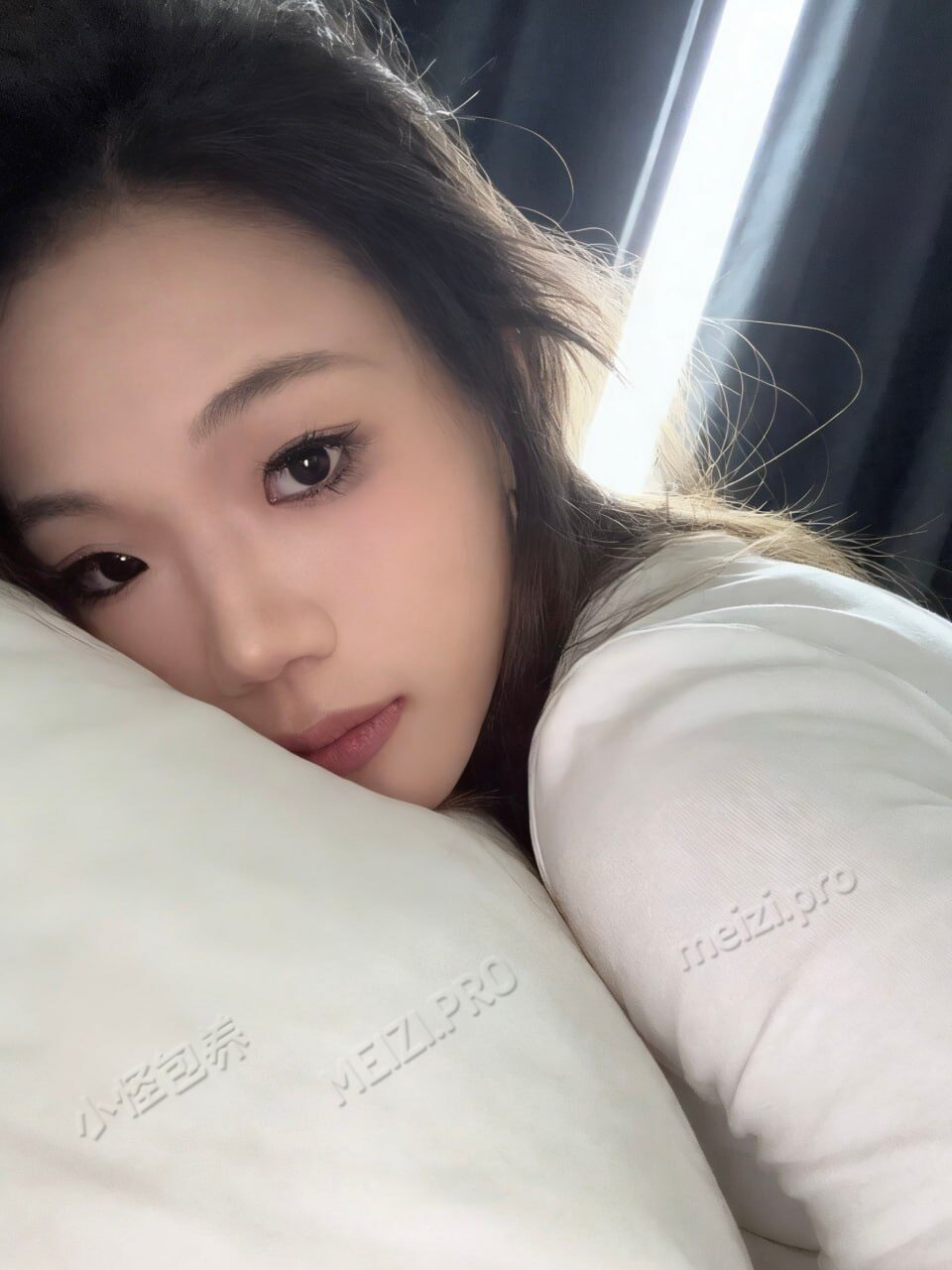 安徽 芜湖 24岁 175cm 90 A杯 工作 比较温和 抽烟纹身:不抽烟有纹身 SM:否 无套:否 口交:可 过夜:可 同居:否 可飞:能 价格:30 特点:比较温和